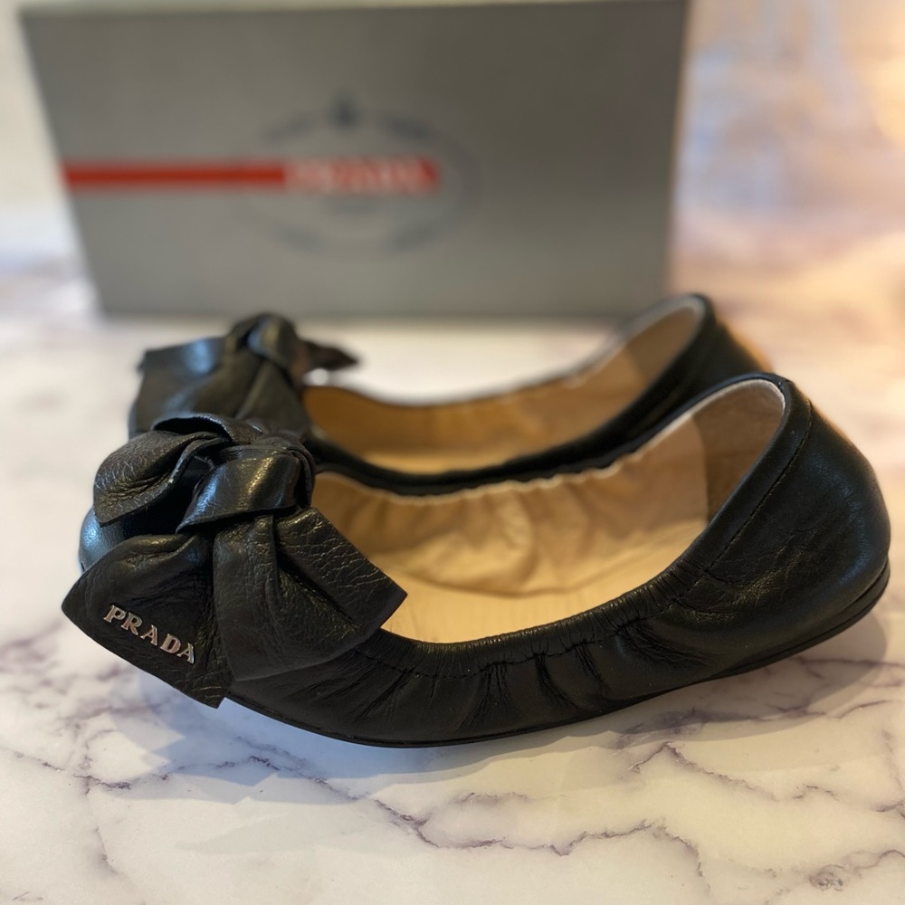 Prada ballet flats with box